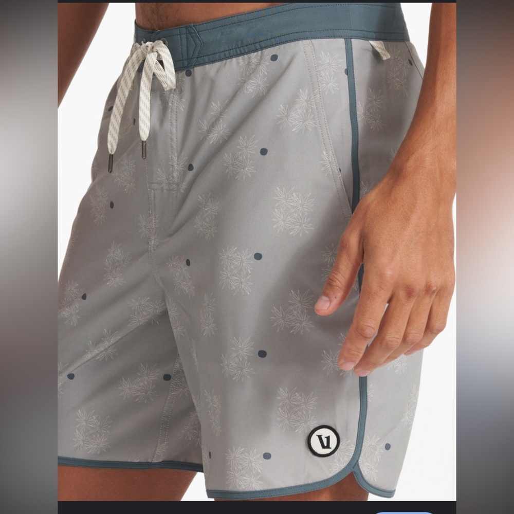 Vuori men’s swim